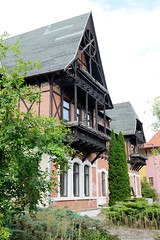 Alexisbad   ist ein Stadtteil der Stadt Harzgerode im Landkreis Harz in Sachsen-Anhalt;      Giebel vom ehem. Hotel Habichtstein -  errichtet um 1885.