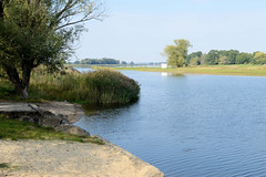 Kienitz ist ein Ort an der Oder im Landkreis Märkisch-Oderland in Brandenburg; ehem. Fähranleger an der Oder.
