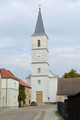 Seelow ist die Kreisstadt des Landkreises Märkisch-Oderland im Bundesland Brandenburg; Schinkel-Kirchturm der Stadtkirche.