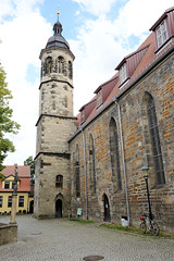 Arnstadt, auch als Bachstadt Arnstadt bezeichnet, ist eine Kreisstadt in  Thüringen;  Oberkirche, im 13. Jahrhundert errichtete ehemalige Franziskanerkirche.