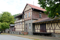 Alexisbad   ist ein Stadtteil der Stadt Harzgerode im Landkreis Harz in Sachsen-Anhalt;  Bahnhof - Empfangsgebäude, Fachwerkgebäude von 1895.