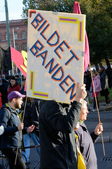 DEMO Aktionsbündnis umverteilen am 12.11.22 in Berlin; Bildet Banden!