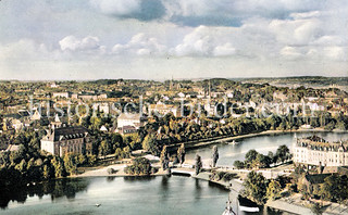 Blick vom Kieler Rathausturm auf die Stadt.