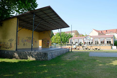 Strandcafé und Freilichtbühne   -  Fotos von der Stadt Lychen im Landkreis Uckermark in Brandenburg.