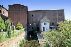 Alte Mühle am Mühlenbach, Wasserwanderplatz -  Fotos von der Stadt Lychen im Landkreis Uckermark in Brandenburg.