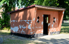 Bushaltestelle, Betonwartehaus  - Fotos von Alt Brenz, Ortsteil der Gemeinde Brenz  im Landkreis Ludwigslust-Parchim in Mecklenburg-Vorpommern.