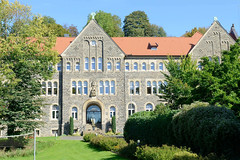 Collegium Bernadinum / Jungeninternat am Nordwall  - Fotos von Attendorn, Hansestadt im Kreis Olpe in Nordrhein-Westfalen.