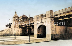 U-Bahnstation Flurstraße / Saarlandstraße   - historisches Foto aus dem Stadteil  Winterhude, Bezirk Hamburg Nord.