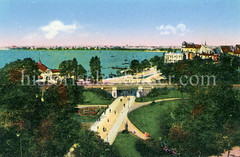 Blick über den Alsterdamm zur Außenalster, lks.  Restaurant / Café Alsterlust - historisches Foto aus dem Hambuger Stadtteil St. Georg, Bezirk Hamburg Mitte.