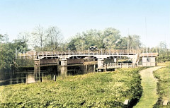 Winterhuder Brücke über die Alster, Pferdefuhrwerk / Anlegestelle - historisches Foto aus dem Hamburger Stadtteil Winterhude, Bezirk Hamburg-Nord .