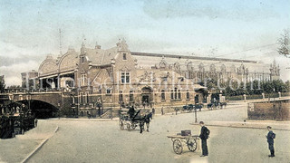 Bahnhof Holstenstraße, re. der Hostenplatz   - historisches Foto aus dem Stadtteil Altona Altstadt, Bezirk Hamburg Altona.