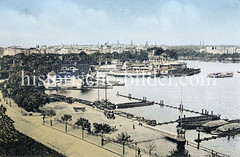 Lastkähne, Bootshaus Allemannia, Alsterlust und dahinter die Lombardsbrücke - historisches Foto aus dem Hambuger Stadtteil St. Georg, Bezirk Hamburg Mitte.